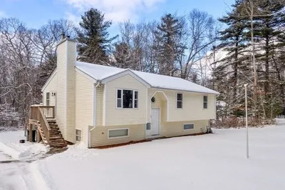 52 Old Southbridge Rd