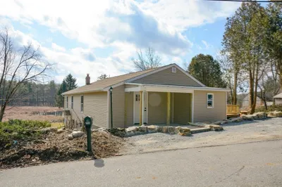 255 Lincoln Rd 1