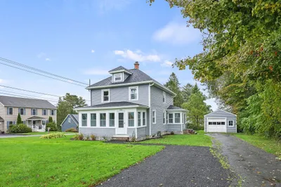 100 Essex St 1