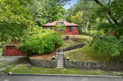 154 Beaumont Ave 1