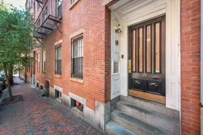 59 W Cedar St #3 1