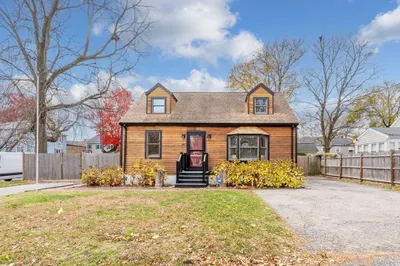 23 Yale Rd