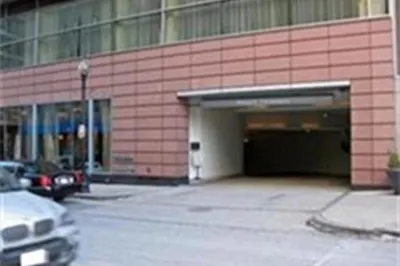 2 Avery St 1