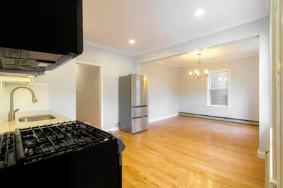 320 Hurley St #Unit 1