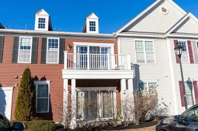 213 Corning Fairbanks Way #213 1