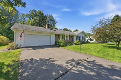 19 Old Barn Road 1
