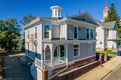 214 High St
