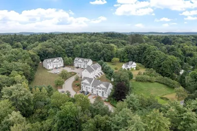 8 Bradley Dr #C 1