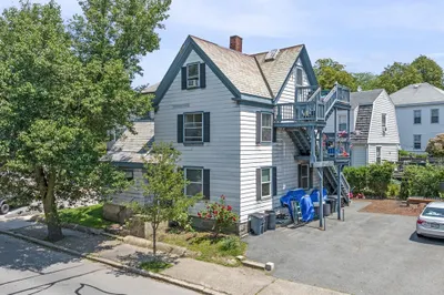 343 Cabot St