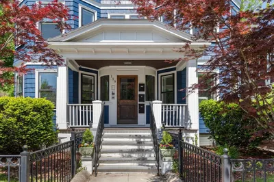 139 Magazine St #1