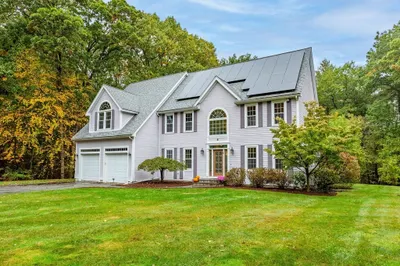 6 Briarwood Drive 1