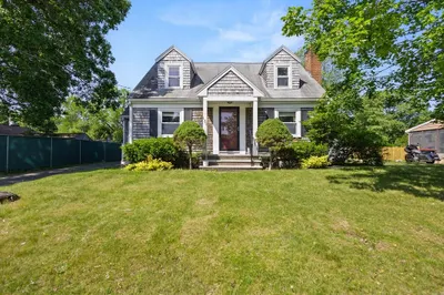131 Magoun Ave