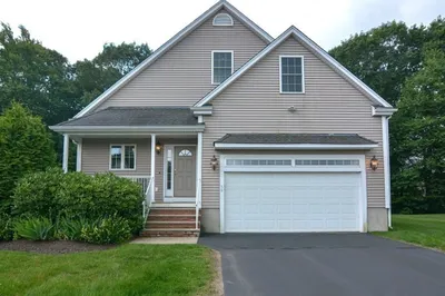 59 Lawrence Dr #59