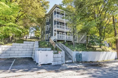 83-85 Marshall St 1