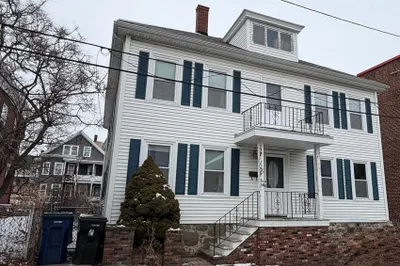 3 Chase St