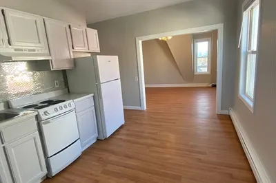 16 Lincoln St #3-6