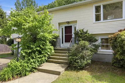 22 Railroad Avenue 1