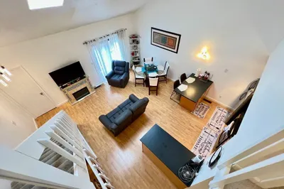 6 Samuel Dr #6