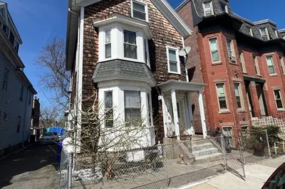 116 Brook Ave