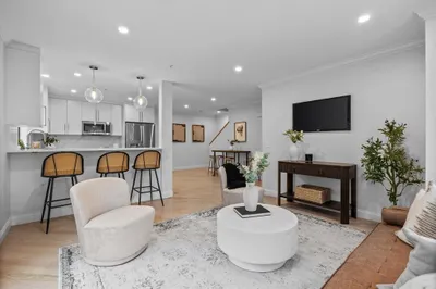 200 Fayette St #200 1