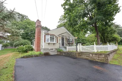 17 Poplar Rd