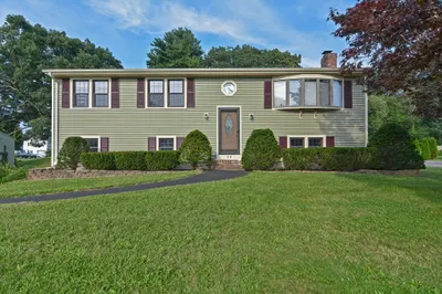 24 Mary Dr 1