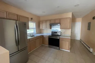 9 Crown St #2