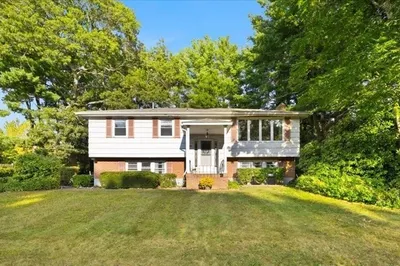 11 Baltic Ave