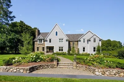 4 Haywood Farm Rd 1