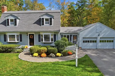 19 Evergreen Rd 1