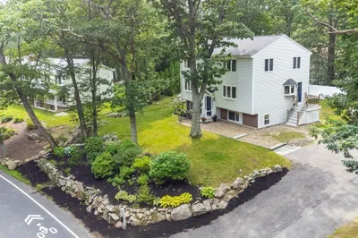 71 Hesperus Ave 1