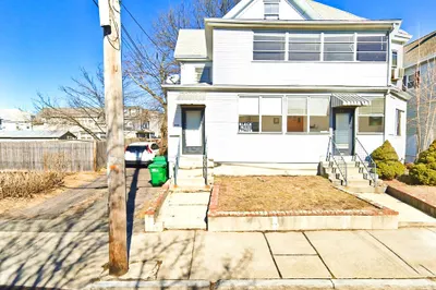 112 Lawrence St #U112