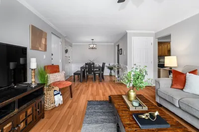 3 Colonial Drive #B5