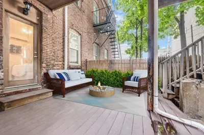 159 I St #1
