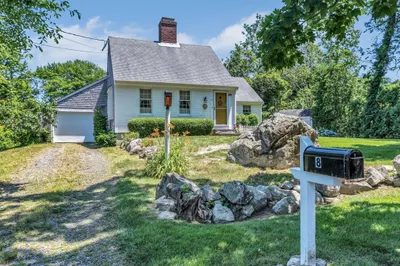 8 Flintlock Way
