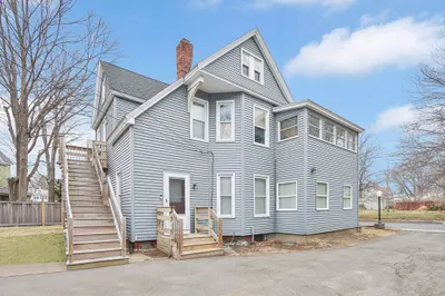 40 Laurel St