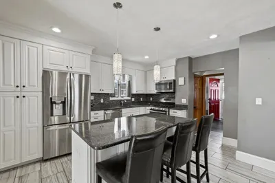 22 Agawam St 1
