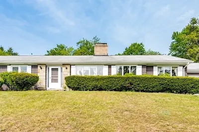 5 Brookside Cir