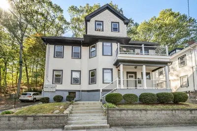 17 Circuit Ave #2