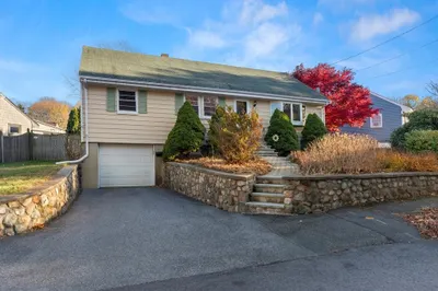 6 Auburn Rd