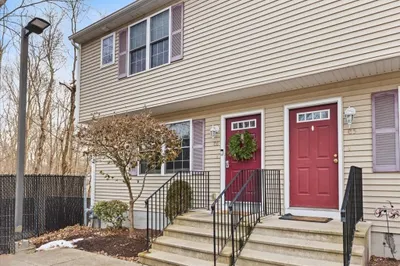 100 Franklin St #C6