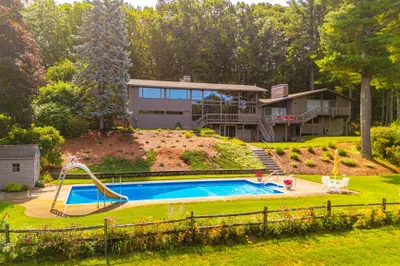 1090 North Road 1