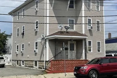 161 Cove St 1