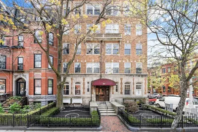 282 Newbury Street #20