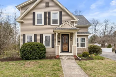 34 River St