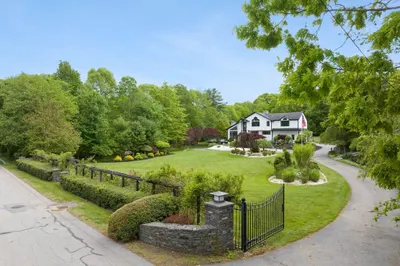 75 Narrows Rd 1