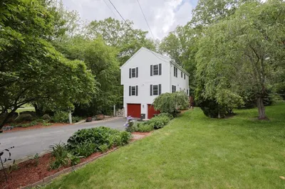 11 Dianne Ln