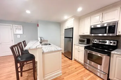 162 Salem St #1