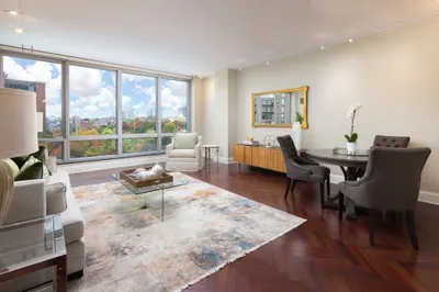 1 Charles Street South St #9C 1