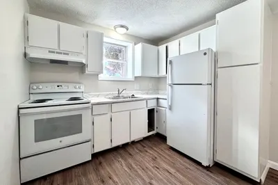 50-58 Walnut St #B2